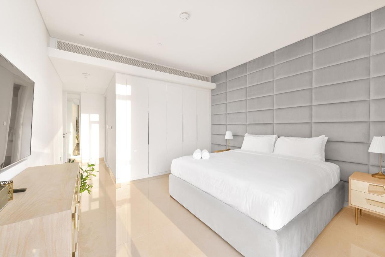 Posh 2 Bedroom Oceanfront Apt In The Heart Of Bluewaters Island Dubai Esterno foto