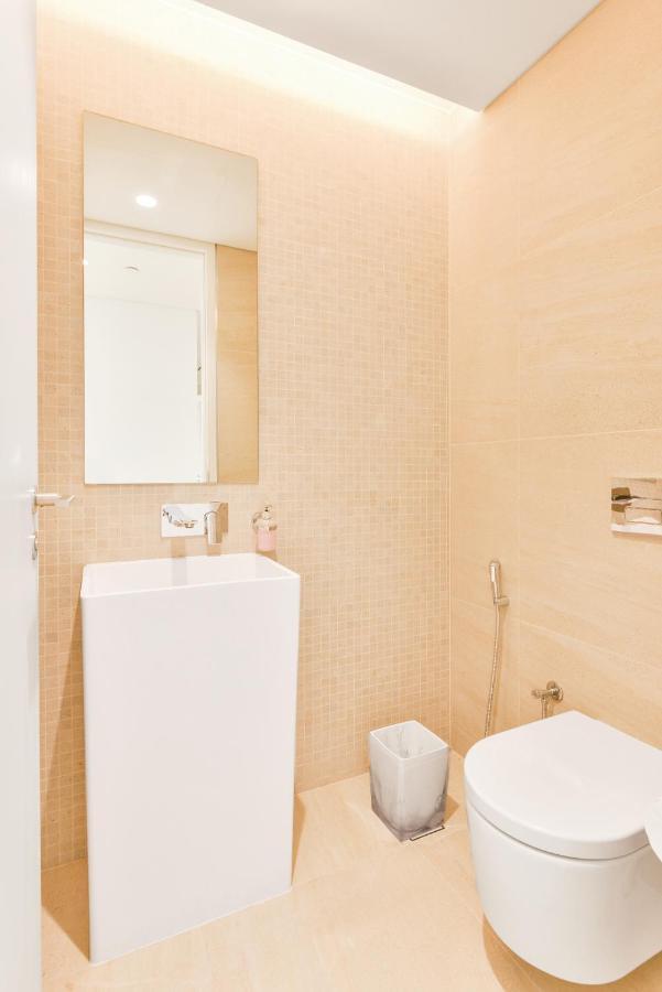 Posh 2 Bedroom Oceanfront Apt In The Heart Of Bluewaters Island Dubai Esterno foto